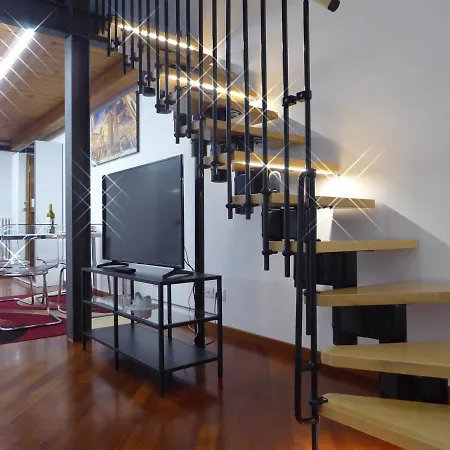 Giudei House Bolonia